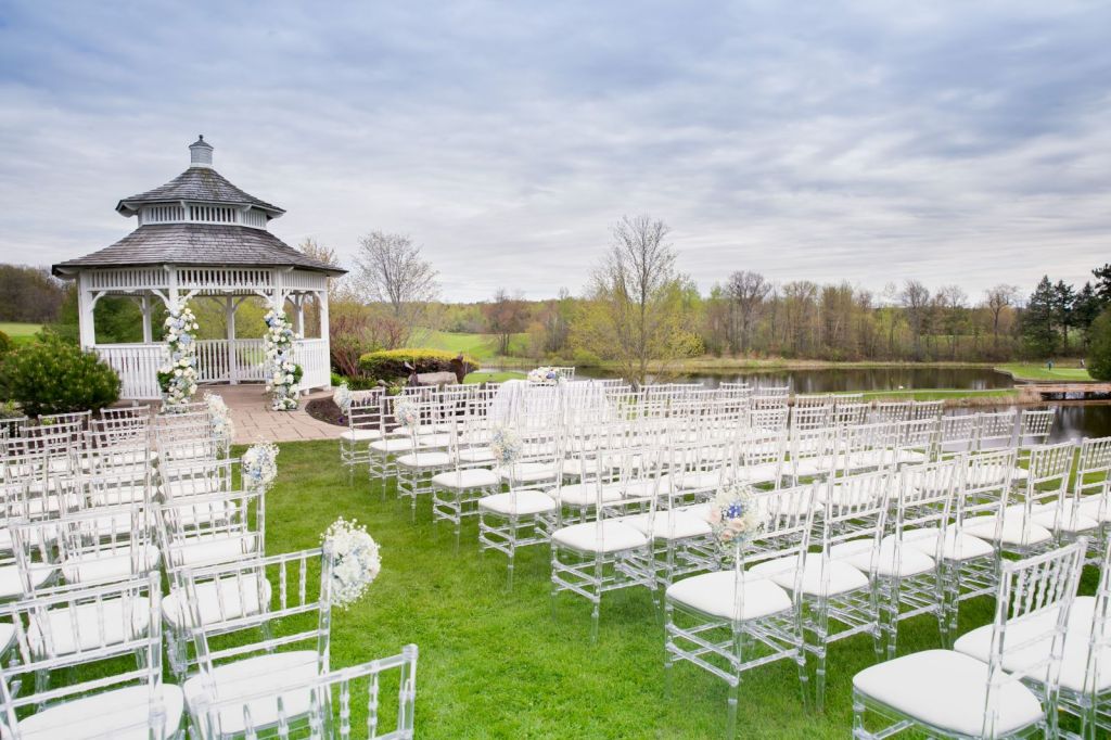 outdoor ceremony