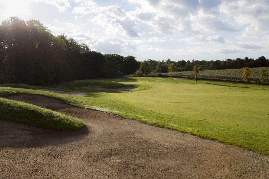 the view hole 5